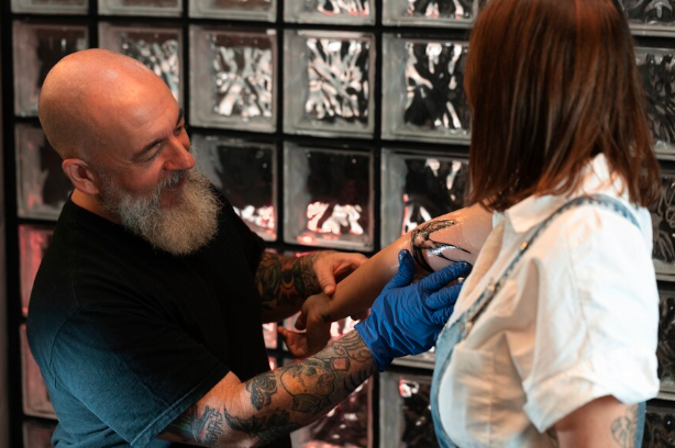 Perceur en train de consulter sa vitrine professionnelle en ligne